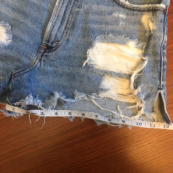 Abercrombie and Fitch Annie High Rise Distressed and Ripped Shorts - Picture 9 of 9